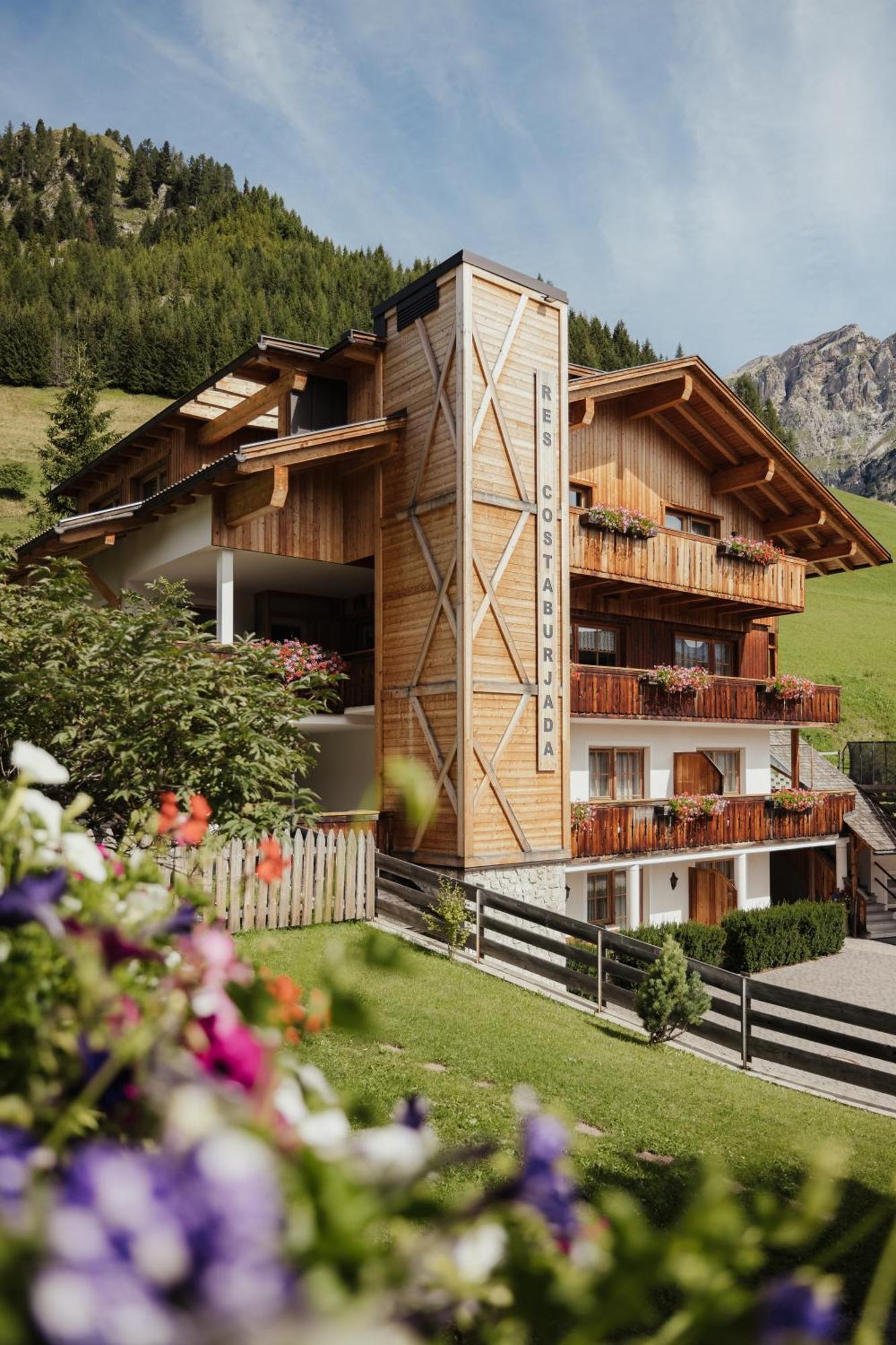 Residence Costa Burjada Colfosco Eksteriør bilde